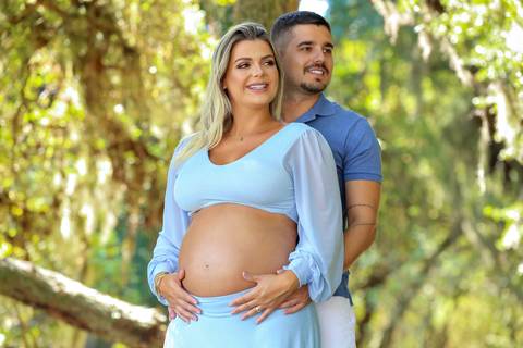 ensaio de gestante – book de gestante – fotografo de gestante – book de gestante na natureza – gestante no por sol – tramandai – lindas fotos de gestante com por do sol – Fábio Martins fotografo de gestante – gestante na praia – gestante sexy – linda '