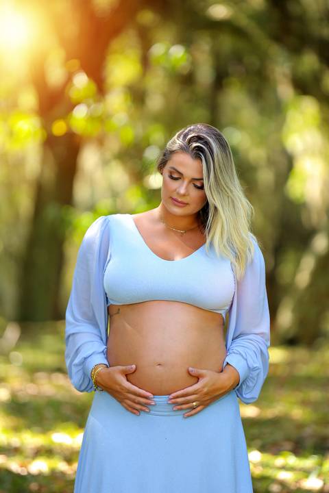 ensaio de gestante – book de gestante – fotografo de gestante – book de gestante na natureza – gestante no por sol – tramandai – lindas fotos de gestante com por do sol – Fábio Martins fotografo de gestante – gestante na praia – gestante sexy – linda '