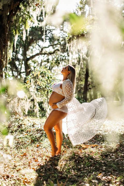 ensaio de gestante – book de gestante – fotografo de gestante – book de gestante na natureza – gestante no por sol – tramandai – lindas fotos de gestante com por do sol – Fábio Martins fotografo de gestante – gestante na praia – gestante sexy – linda '