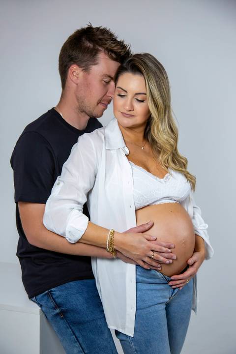 ensaio de gestante – book de gestante – fotografo de gestante – book de gestante na natureza – gestante no por sol – Porto Alegre – lindas fotos de gestante com por do sol – Fábio Martins fotografo de gestante – gestante sexy – linda'