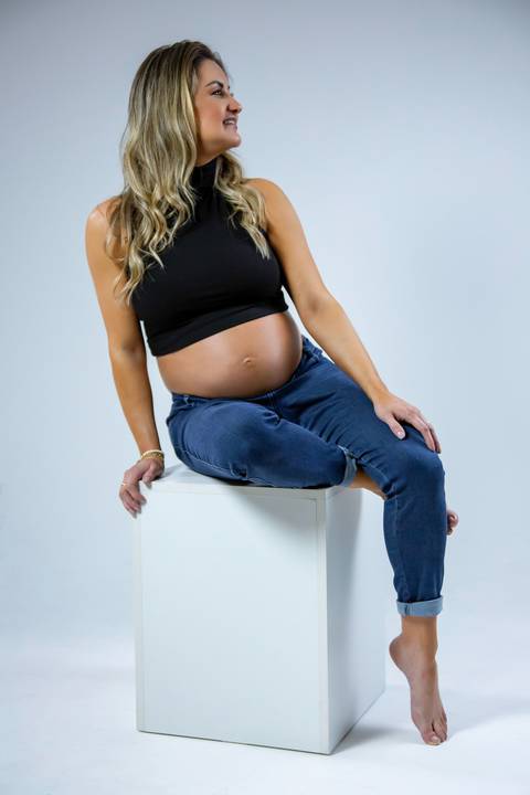 ensaio de gestante – book de gestante – fotografo de gestante – book de gestante na natureza – gestante no por sol – Porto Alegre – lindas fotos de gestante com por do sol – Fábio Martins fotografo de gestante – gestante sexy – linda'