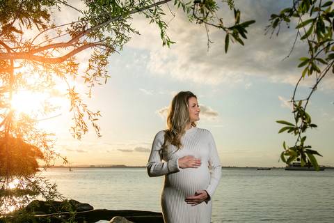 ensaio de gestante – book de gestante – fotografo de gestante – book de gestante na natureza – gestante no por sol – Porto Alegre – lindas fotos de gestante com por do sol – Fábio Martins fotografo de gestante – gestante sexy – linda'