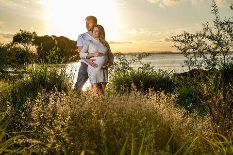 ensaio de gestante – book de gestante – fotografo de gestante – book de gestante na natureza – gestante no por sol – Porto Alegre – lindas fotos de gestante com por do sol – Fábio Martins fotografo de gestante – gestante sexy – linda'