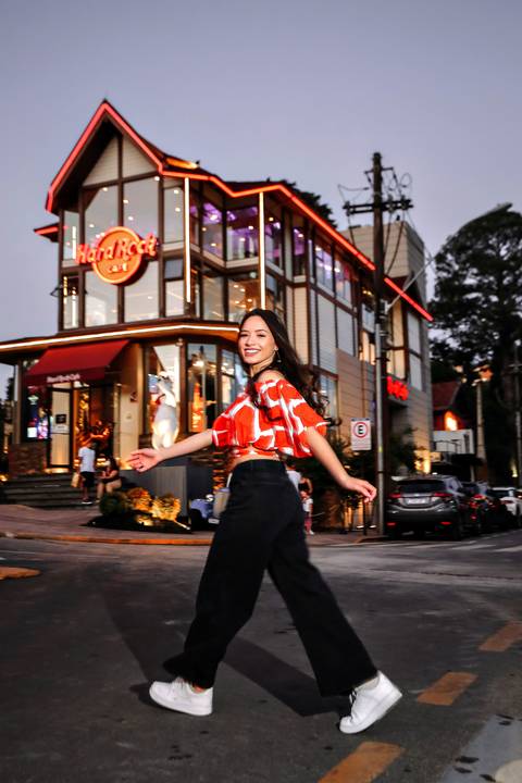 book de 15 anos ensaio de 15 anos no pro do sol fotos urbanas quinze anos urbano fabio Martins book externo 15 anos lindo book fotográfico lindo melhores fotos de 15 anos book em gramado fotos lindas em gramado hard rock gramado Fotografia-de-Street-Book-'