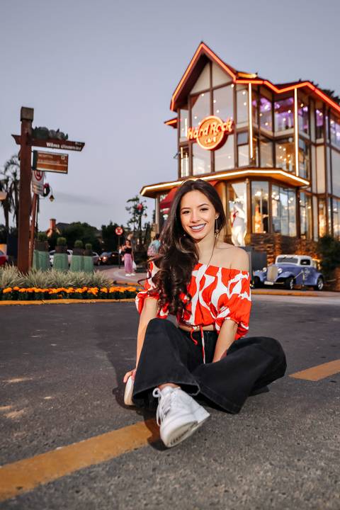 book de 15 anos ensaio de 15 anos no pro do sol fotos urbanas quinze anos urbano fabio Martins book externo 15 anos lindo book fotográfico lindo melhores fotos de 15 anos book em gramado fotos lindas em gramado hard rock gramado Fotografia-de-Street-Book-'