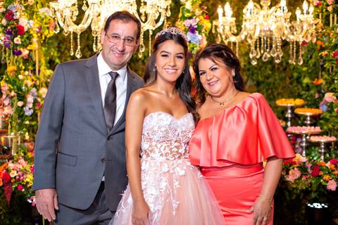 Porto Alegre – Fotos – Fotos de 15 anos – festa de 15 anos – festa linda de 15 anos – fotógrafo Fábio Martins – Lalux – Debutantes em Canoas – Autentique eventos – festa floral – melhor festa de 15 anos'