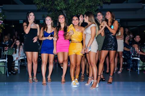 Porto Alegre – Fotos – Fotos de 15 anos – festa de 15 anos – festa linda de 15 anos – fotógrafo Fábio Martins – Lalux – Debutantes em Canoas – Autentique eventos – festa floral – melhor festa de 15 anos'