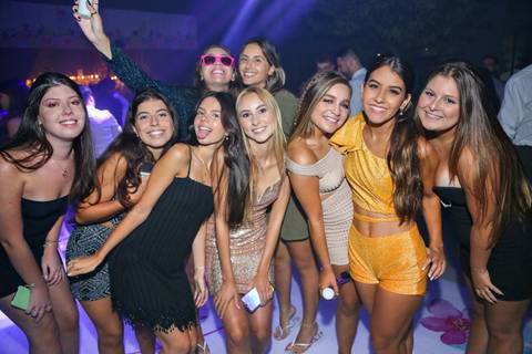Porto Alegre – Fotos – Fotos de 15 anos – festa de 15 anos – festa linda de 15 anos – fotógrafo Fábio Martins – Lalux – Debutantes em Canoas – Autentique eventos – festa floral – melhor festa de 15 anos'