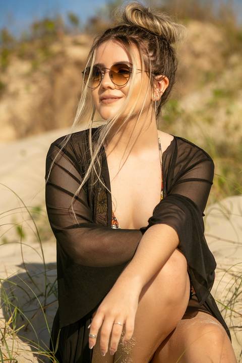 praia de Garopaba sc -nascer do sol na praia - book em Santa Catarina - ensaio em Santa Catarina -menina de biquini – centrinho do rosa – baira-mar – vida sol e mar - surf - mormai'