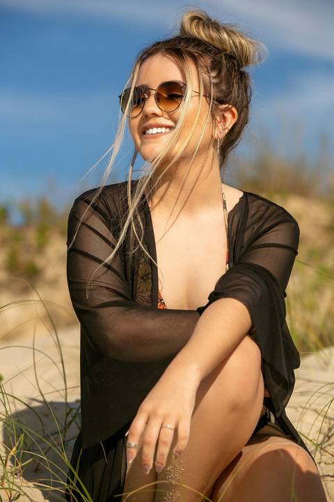 praia de Garopaba sc -nascer do sol na praia - book em Santa Catarina - ensaio em Santa Catarina -menina de biquini – centrinho do rosa – baira-mar – vida sol e mar - surf - mormai'