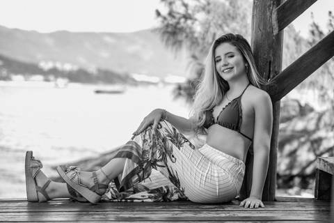 praia de Garopaba sc -nascer do sol na praia - book em Santa Catarina - ensaio em Santa Catarina -menina de biquini – centrinho do rosa – baira-mar – vida sol e mar - surf - mormai'