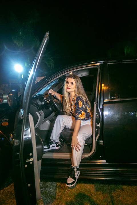 praia de Garopaba sc -nascer do sol na praia - book em Santa Catarina - ensaio em Santa Catarina -menina de biquini – centrinho do rosa – baira-mar – vida sol e mar - surf - mormai'