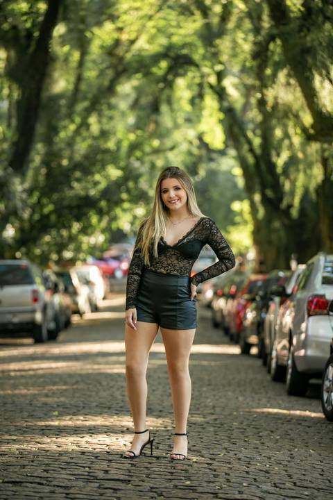 praia de Garopaba sc -nascer do sol na praia - book em Santa Catarina - ensaio em Santa Catarina -menina de biquini – centrinho do rosa – baira-mar – vida sol e mar - surf - mormai'