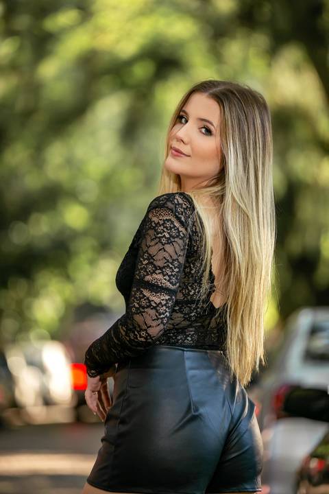 praia de Garopaba sc -nascer do sol na praia - book em Santa Catarina - ensaio em Santa Catarina -menina de biquini – centrinho do rosa – baira-mar – vida sol e mar - surf - mormai'