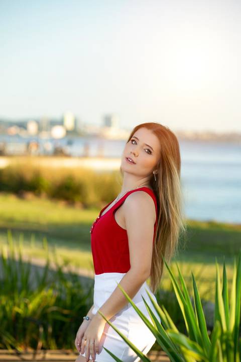 praia de Garopaba sc -nascer do sol na praia - book em Santa Catarina - ensaio em Santa Catarina -menina de biquini – centrinho do rosa – baira-mar – vida sol e mar - surf - mormai'