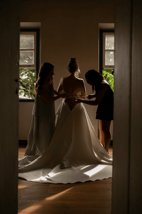 fotos-de-casamento-fotos-noiva-making-of-porto-alegre-casal-noiva-noivo-fotos-fotografia-fotógrafo-porto-alegre-wedding-porto-alegre-fotografo-profissional-vestido-de-noiva-penteado-noiva-casamento'