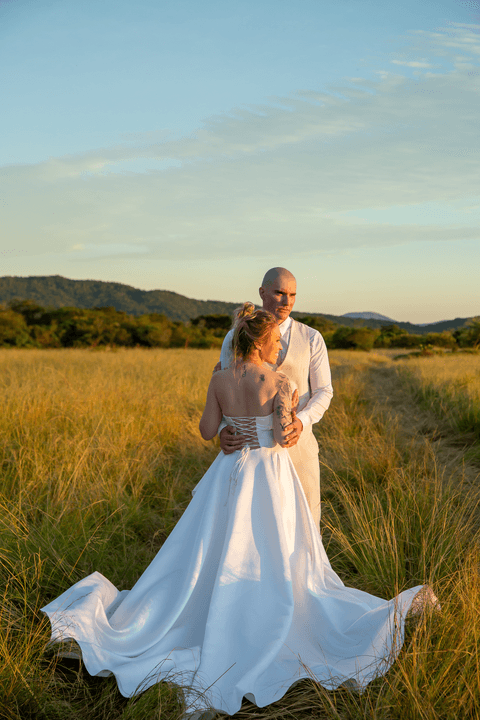 fotos-de-casamento-fotos-noiva-making-of-porto-alegre-casal-noiva-noivo-fotos-fotografia-fotógrafo-porto-alegre-wedding-porto-alegre-fotografo-profissional-vestido-de-noiva-penteado-noiva-casamento'