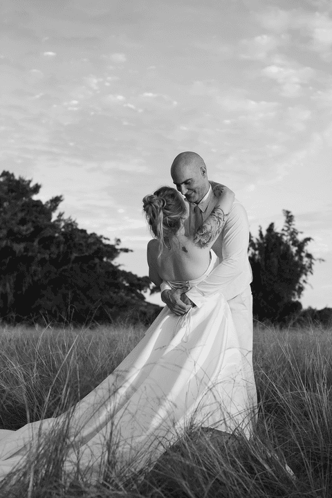 fotos-de-casamento-fotos-noiva-making-of-porto-alegre-casal-noiva-noivo-fotos-fotografia-fotógrafo-porto-alegre-wedding-porto-alegre-fotografo-profissional-vestido-de-noiva-penteado-noiva-casamento'