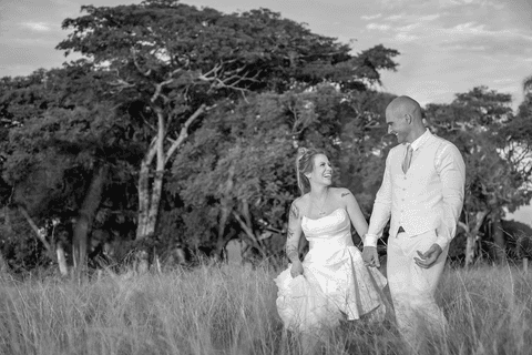 fotos-de-casamento-fotos-noiva-making-of-porto-alegre-casal-noiva-noivo-fotos-fotografia-fotógrafo-porto-alegre-wedding-porto-alegre-fotografo-profissional-vestido-de-noiva-penteado-noiva-casamento'