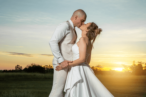 fotos-de-casamento-fotos-noiva-making-of-porto-alegre-casal-noiva-noivo-fotos-fotografia-fotógrafo-porto-alegre-wedding-porto-alegre-fotografo-profissional-vestido-de-noiva-penteado-noiva-casamento'