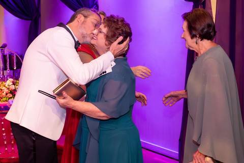 Porto Alegre – Fotos – Fotos de 15 anos – festa de 15 anos – festa linda de 15 anos – fotógrafo Fábio Martins – casa vetro – Debutantes em porto alegre – serata – melhor festa de 15 anos – serata eventos'