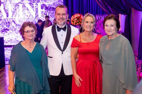 Porto Alegre – Fotos – Fotos de 15 anos – festa de 15 anos – festa linda de 15 anos – fotógrafo Fábio Martins – casa vetro – Debutantes em porto alegre – serata – melhor festa de 15 anos – serata eventos'