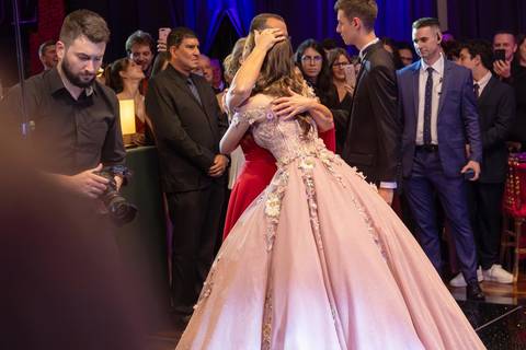 Porto Alegre – Fotos – Fotos de 15 anos – festa de 15 anos – festa linda de 15 anos – fotógrafo Fábio Martins – casa vetro – Debutantes em porto alegre – serata – melhor festa de 15 anos – serata eventos'