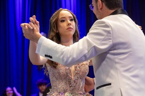 Porto Alegre – Fotos – Fotos de 15 anos – festa de 15 anos – festa linda de 15 anos – fotógrafo Fábio Martins – casa vetro – Debutantes em porto alegre – serata – melhor festa de 15 anos – serata eventos'