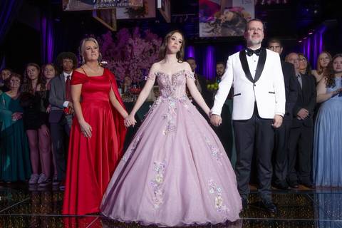 Porto Alegre – Fotos – Fotos de 15 anos – festa de 15 anos – festa linda de 15 anos – fotógrafo Fábio Martins – casa vetro – Debutantes em porto alegre – serata – melhor festa de 15 anos – serata eventos'