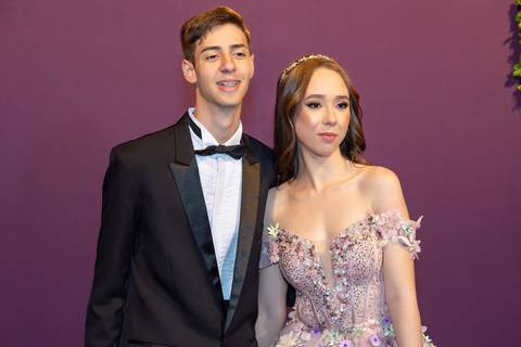 Porto Alegre – Fotos – Fotos de 15 anos – festa de 15 anos – festa linda de 15 anos – fotógrafo Fábio Martins – casa vetro – Debutantes em porto alegre – serata – melhor festa de 15 anos – serata eventos'