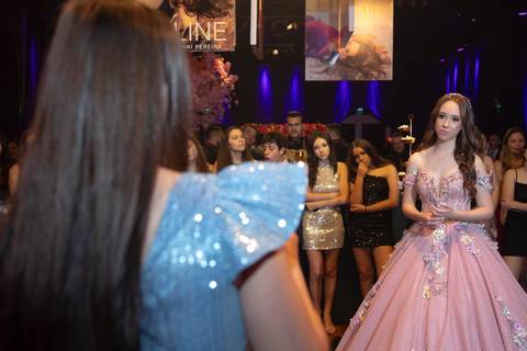 Porto Alegre – Fotos – Fotos de 15 anos – festa de 15 anos – festa linda de 15 anos – fotógrafo Fábio Martins – casa vetro – Debutantes em porto alegre – serata – melhor festa de 15 anos – serata eventos'