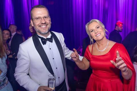 Porto Alegre – Fotos – Fotos de 15 anos – festa de 15 anos – festa linda de 15 anos – fotógrafo Fábio Martins – casa vetro – Debutantes em porto alegre – serata – melhor festa de 15 anos – serata eventos'