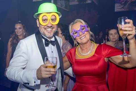 Porto Alegre – Fotos – Fotos de 15 anos – festa de 15 anos – festa linda de 15 anos – fotógrafo Fábio Martins – casa vetro – Debutantes em porto alegre – serata – melhor festa de 15 anos – serata eventos'
