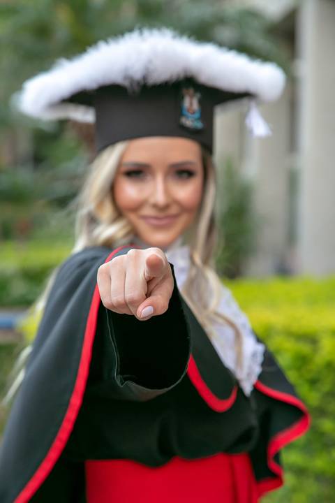 FORMATURA – DIREITO – PUCRS – GRÊMIO NAÚTICO UNIÃO – FESTA DE FORMATURA – FOMANDA DE VERMELHO – VESTIDO LINDO – MARIO CARDOSO – FOTOGRAFO DE FORMATURA – MELHOR FOTO DE FORMATURA '