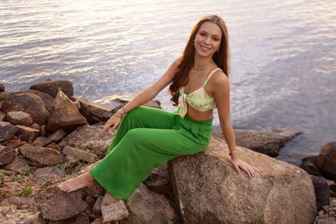 book-ensaio-foto-fotos-fotografia-fotografico-fotografo-photo-shoot-photoshooting-book-externo-urbano-rio-lago-agua-15-anos-quinze-anos-urbano-ao-ar-livre-externo-fabio-martins-foto-equipe-fotografo-profissional-foto-equipe-look-do-dia-adolescente-poa'