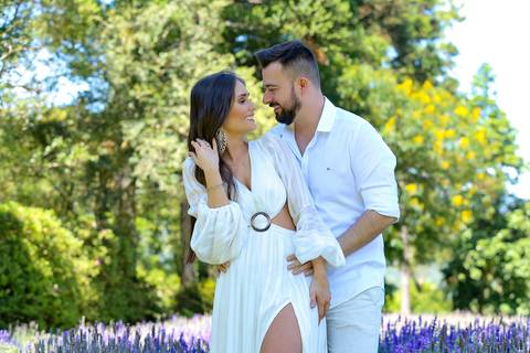 
pré Wedding em gramado - ensaio de pré Wedding em gramado - fotos de casal em gramado – Le Jardin – Colline de France 
'