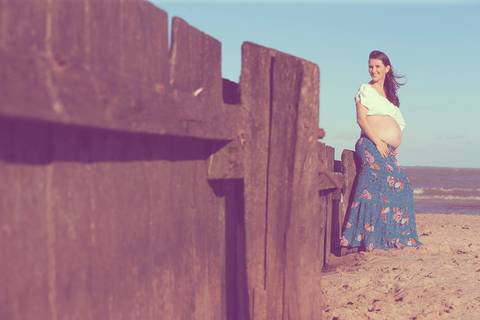 ensaio-de-gestante-praia-de-tapes-josy-trytt'