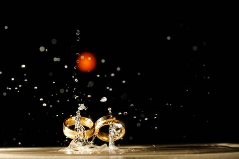 noiva-em-direção-ao-altar-noiva-carro-antigo-noivo-com-padrinhos=noivo-se-arrumandofotografia-de-casamento-ao-ar-livre-no-veleiros-do-sul-em-porto-alegre-fotografo-de-casamento-fotografia-de-casamento-casamento-ao-ar-livre-casamento-de-dia-casamento-a-tar'