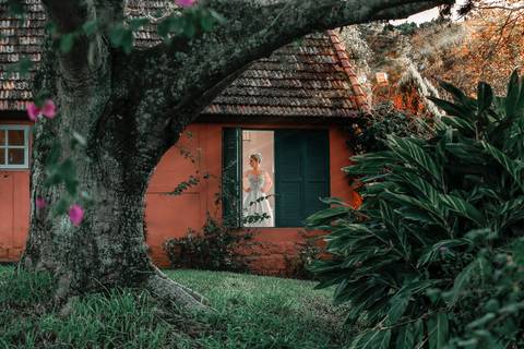 fotos-de-casamento-fotos-noiva-making-of-porto-alegre-casal-noiva-noivo-fotos-fotografia-fotógrafo-porto-alegre-wedding-porto-alegre-fotografo-profissional-vestido-de-noiva-penteado-noiva-casamento'