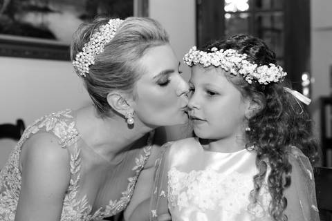 fotos-de-casamento-fotos-noiva-making-of-porto-alegre-casal-noiva-noivo-fotos-fotografia-fotógrafo-porto-alegre-wedding-porto-alegre-fotografo-profissional-vestido-de-noiva-penteado-noiva-casamento'