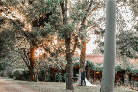 fotos-de-casamento-fotos-noiva-making-of-porto-alegre-casal-noiva-noivo-fotos-fotografia-fotógrafo-porto-alegre-wedding-porto-alegre-fotografo-profissional-vestido-de-noiva-penteado-noiva-casamento'