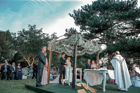 fotos-de-casamento-fotos-noiva-making-of-porto-alegre-casal-noiva-noivo-fotos-fotografia-fotógrafo-porto-alegre-wedding-porto-alegre-fotografo-profissional-vestido-de-noiva-penteado-noiva-casamento'