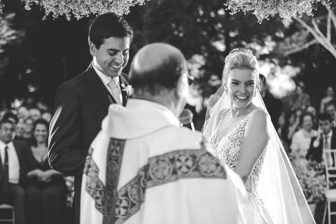 fotos-de-casamento-fotos-noiva-making-of-porto-alegre-casal-noiva-noivo-fotos-fotografia-fotógrafo-porto-alegre-wedding-porto-alegre-fotografo-profissional-vestido-de-noiva-penteado-noiva-casamento'