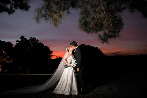 fotos-de-casamento-fotos-noiva-making-of-porto-alegre-casal-noiva-noivo-fotos-fotografia-fotógrafo-porto-alegre-wedding-porto-alegre-fotografo-profissional-vestido-de-noiva-penteado-noiva-casamento'