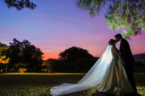 fotos-de-casamento-fotos-noiva-making-of-porto-alegre-casal-noiva-noivo-fotos-fotografia-fotógrafo-porto-alegre-wedding-porto-alegre-fotografo-profissional-vestido-de-noiva-penteado-noiva-casamento'