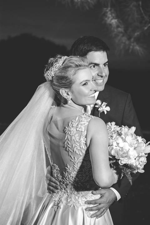 fotos-de-casamento-fotos-noiva-making-of-porto-alegre-casal-noiva-noivo-fotos-fotografia-fotógrafo-porto-alegre-wedding-porto-alegre-fotografo-profissional-vestido-de-noiva-penteado-noiva-casamento'