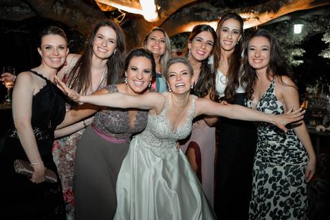 fotos-de-casamento-fotos-noiva-making-of-porto-alegre-casal-noiva-noivo-fotos-fotografia-fotógrafo-porto-alegre-wedding-porto-alegre-fotografo-profissional-vestido-de-noiva-penteado-noiva-casamento'