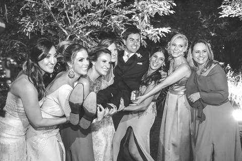 fotos-de-casamento-fotos-noiva-making-of-porto-alegre-casal-noiva-noivo-fotos-fotografia-fotógrafo-porto-alegre-wedding-porto-alegre-fotografo-profissional-vestido-de-noiva-penteado-noiva-casamento'