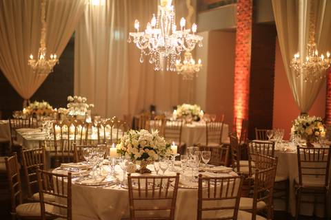 fotos-de-casamento-fotos-noiva-making-of-porto-alegre-casal-noiva-noivo-fotos-fotografia-fotógrafo-porto-alegre-wedding-porto-alegre-fotografo-profissional-vestido-de-noiva-penteado-noiva-casamento'