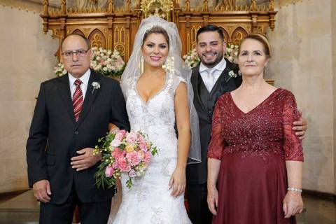 casamento-wedding-igreja-sao-pedro-festa-party-celebração-party-room-porto-alegre-rio-grande-do-sul-casal-cadeados-noivos-casando-querocasar-inspiração-dos-sonhos-icasei-vou-casar-2019-2020-2021-noiva-inesquecivel-noivei-real-fabio-martins-fotografo-poa'